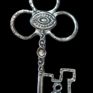 Skeleton Key charm (Vintage)
